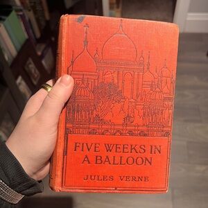 Five Weeks in a Balloon by Jules Verne - antique collectible
